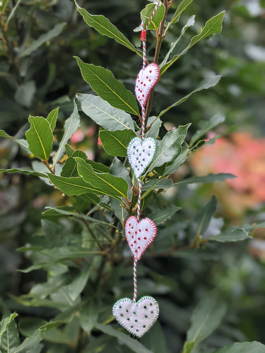 Heart and star chain Christmas decorations